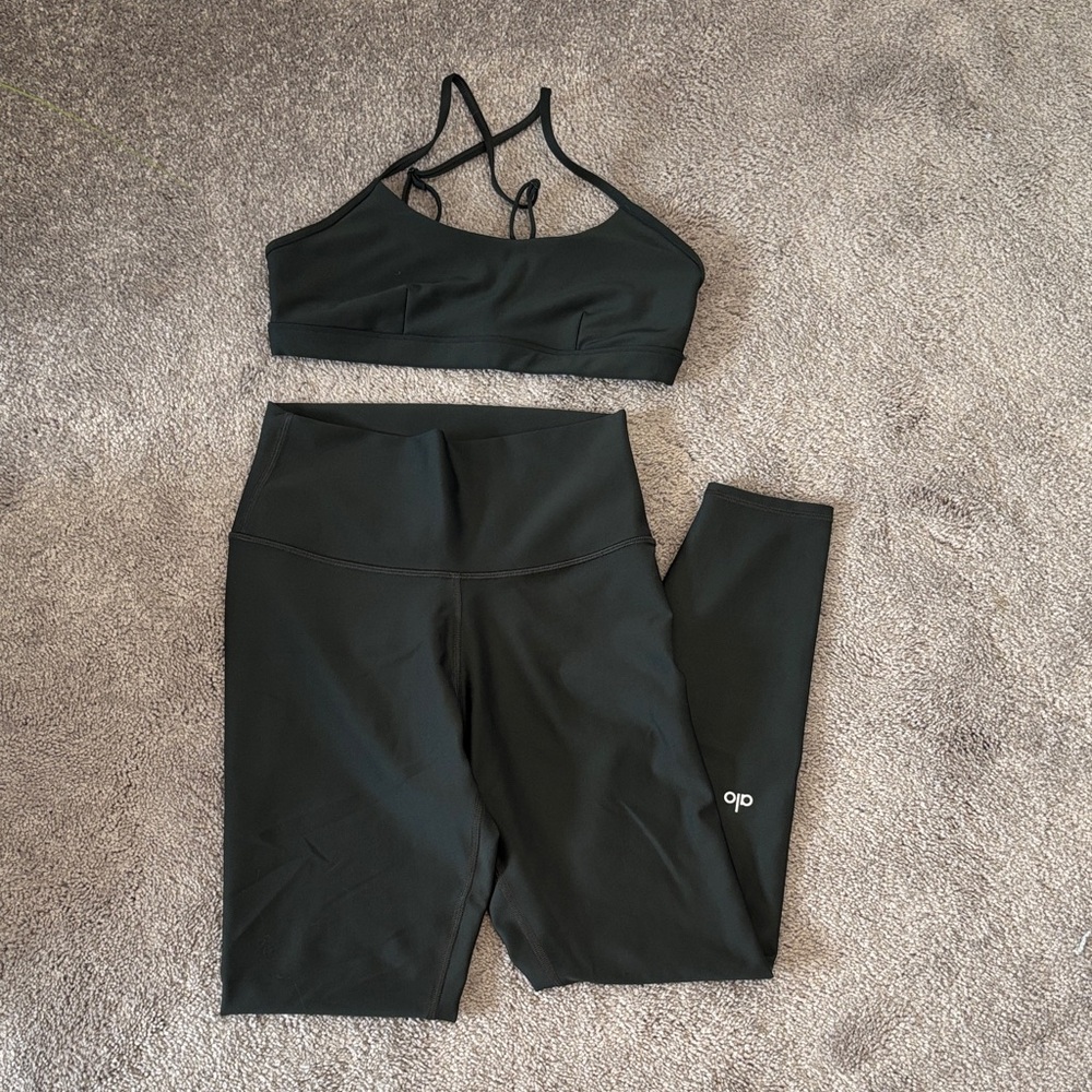 ALO Yoga Charcoal Green airlift  Sports Bra and Leggings Set